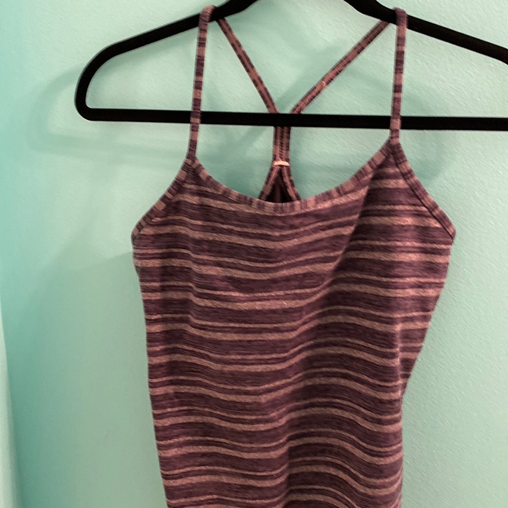 Lululemon flow y tank 8